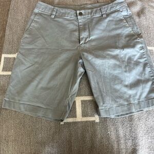 Lululemon Shorts Mens 31 BluegrayChino Commission Short Classic 8 In Inseam Golf